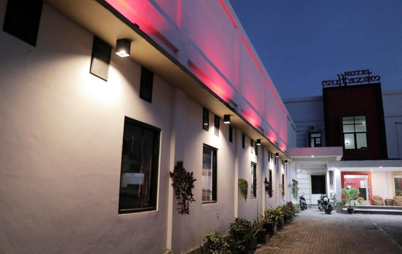 RedDoorz @ Pasangkayu Mamuju Utara Hotel Bagian luar foto
