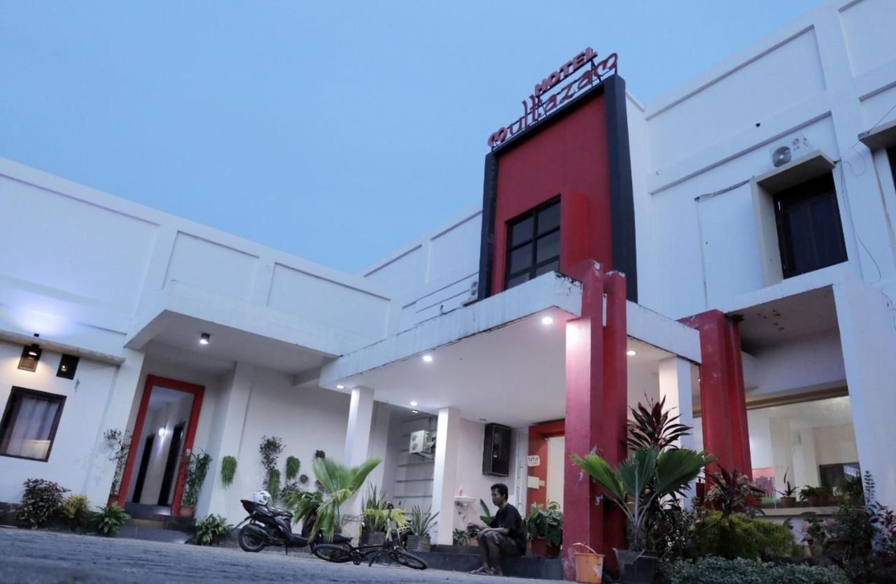 RedDoorz @ Pasangkayu Mamuju Utara Hotel Bagian luar foto